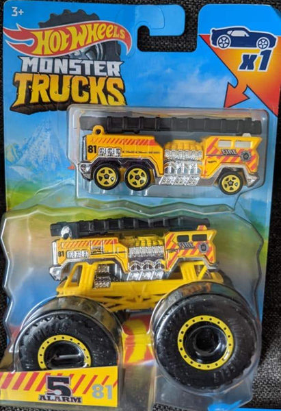 Hot Wheels Monster Truck 2021 w/ 1:64 scale die cast Set 2 pack